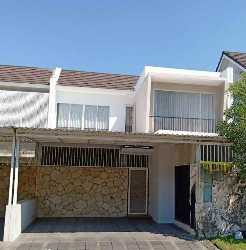 dijual rumah forest mansion kec