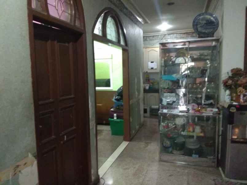 dijual rumah gading griya lestari