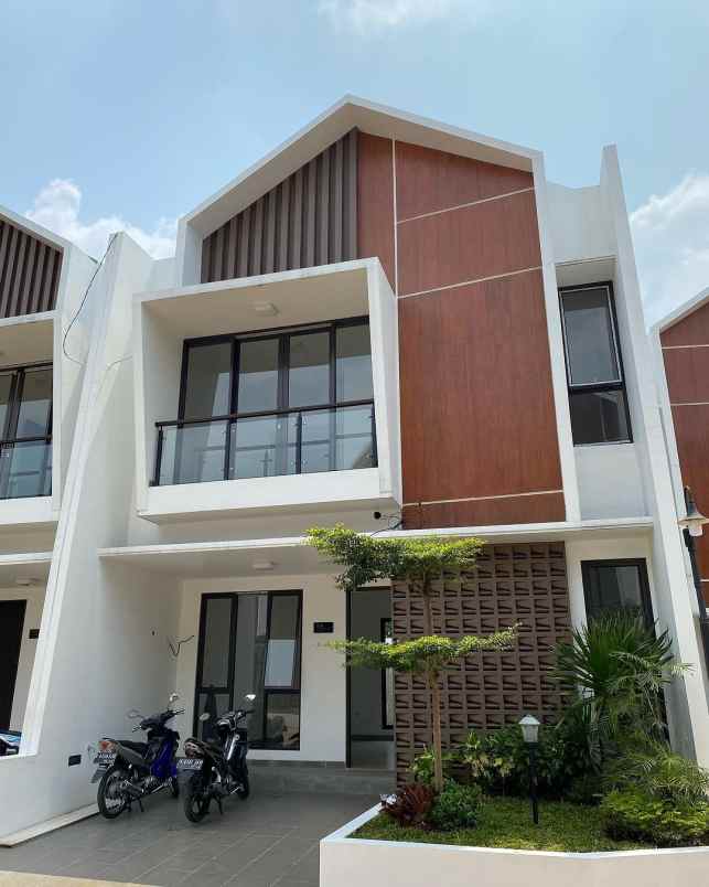 dijual rumah ganduo cinere