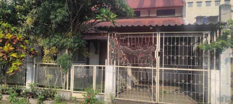 dijual rumah gatot subroto bandung