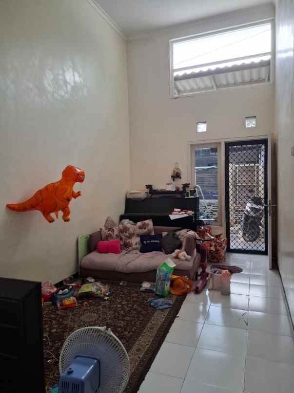 dijual rumah gayungan