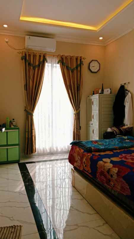 dijual rumah gdc kel kalibaru kec cilodong depok