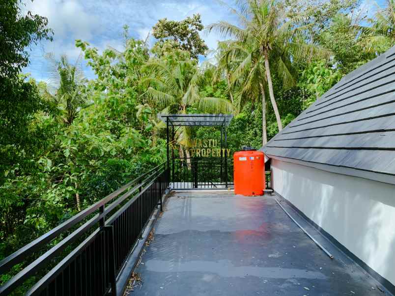 dijual rumah gedongan bangunjiwo