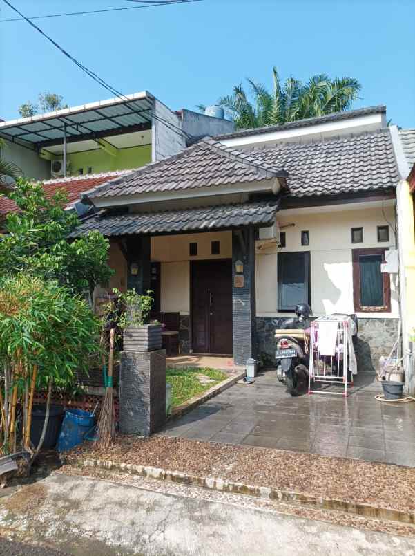 dijual rumah graha raya bintaro tangsel