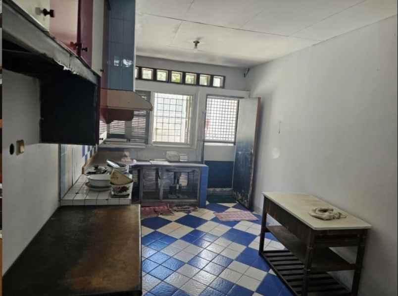 dijual rumah green garden