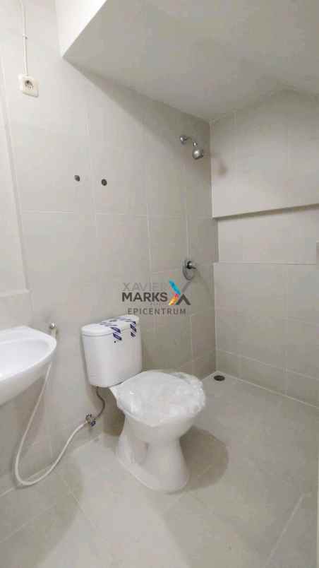 dijual rumah greenville babatan pantai kenjeran