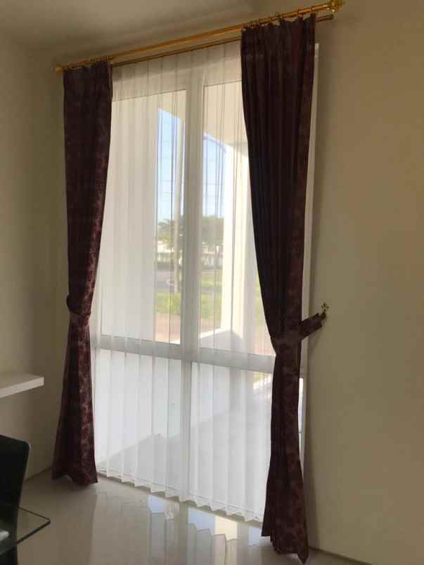 dijual rumah greenwich royal residence