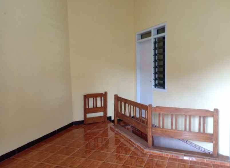 dijual rumah griyashanta