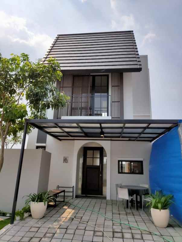 dijual rumah gunung anyar