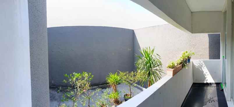 dijual rumah gunung sari indah