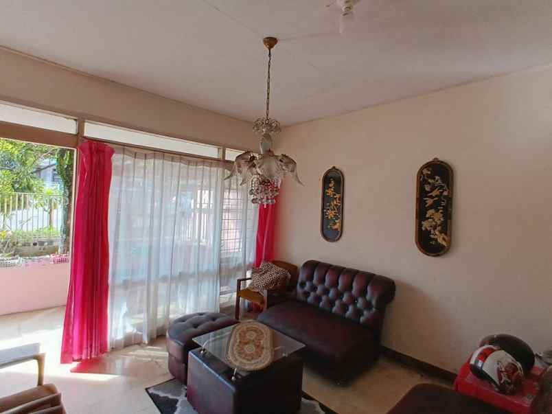 dijual rumah hitung tanah saja di cikutra bandung