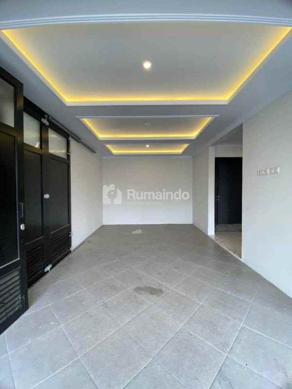 dijual rumah jagakarsa