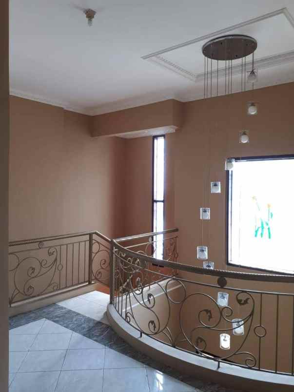 dijual rumah jagir wonokromo surabaya