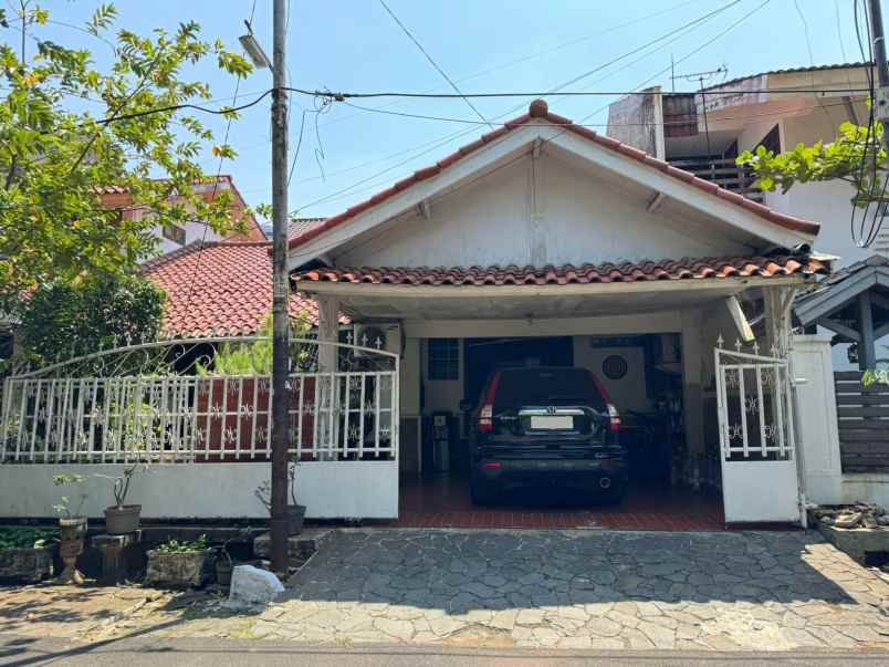 dijual rumah jaka permai bekasi barat