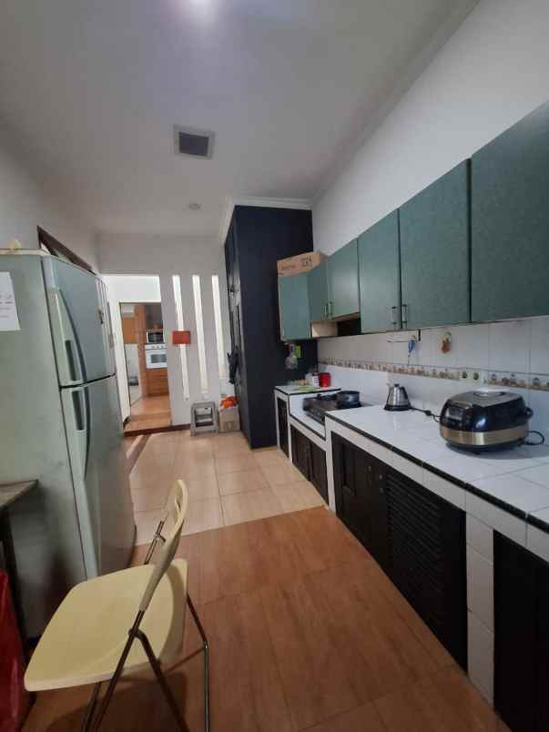 dijual rumah jaka sampurna