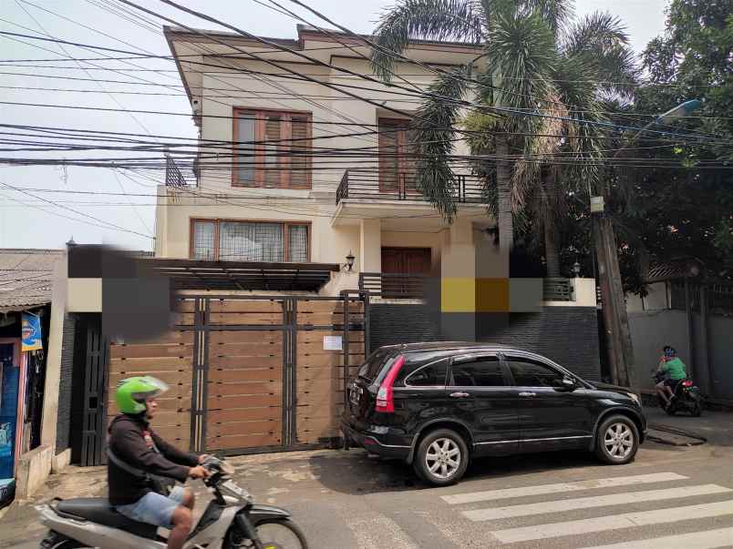 dijual rumah jakarta timur lubang buaya