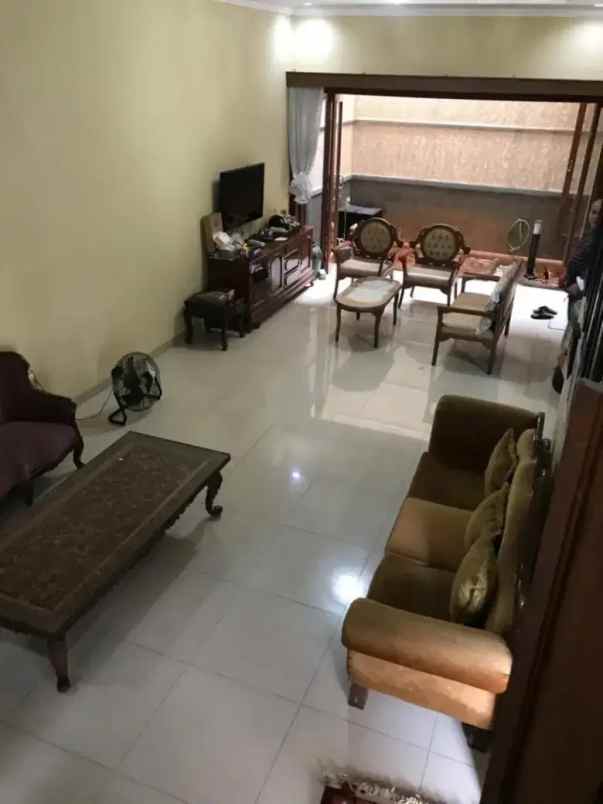 dijual rumah jalan alu alu no 32 rawamangun