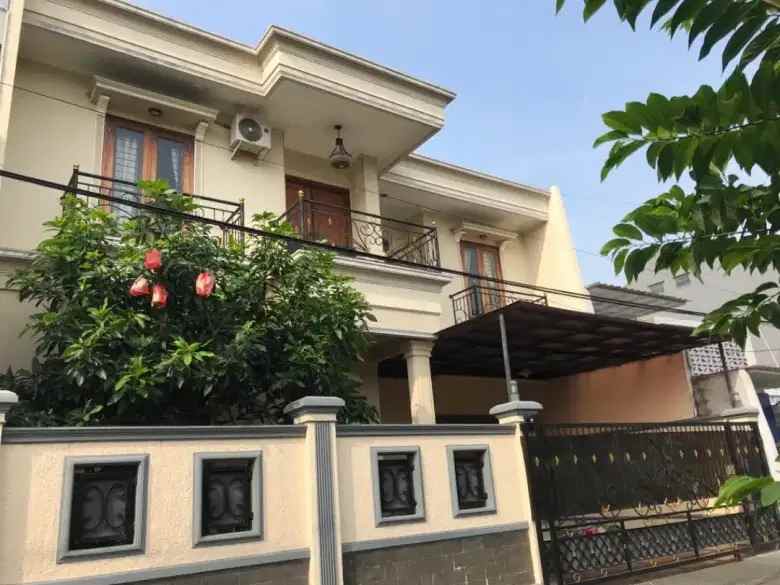 dijual rumah jalan alu alu no 32 rawamangun