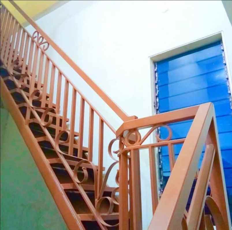 dijual rumah jalan aries