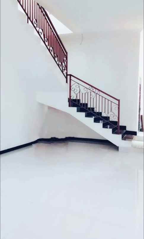 dijual rumah jalan aries