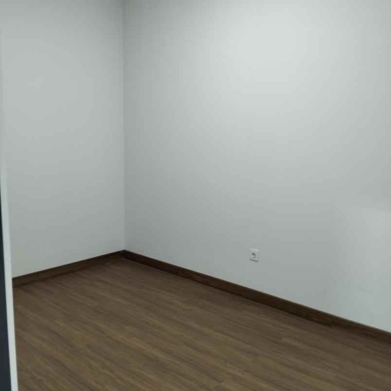 dijual rumah jalan arya putra kedaung