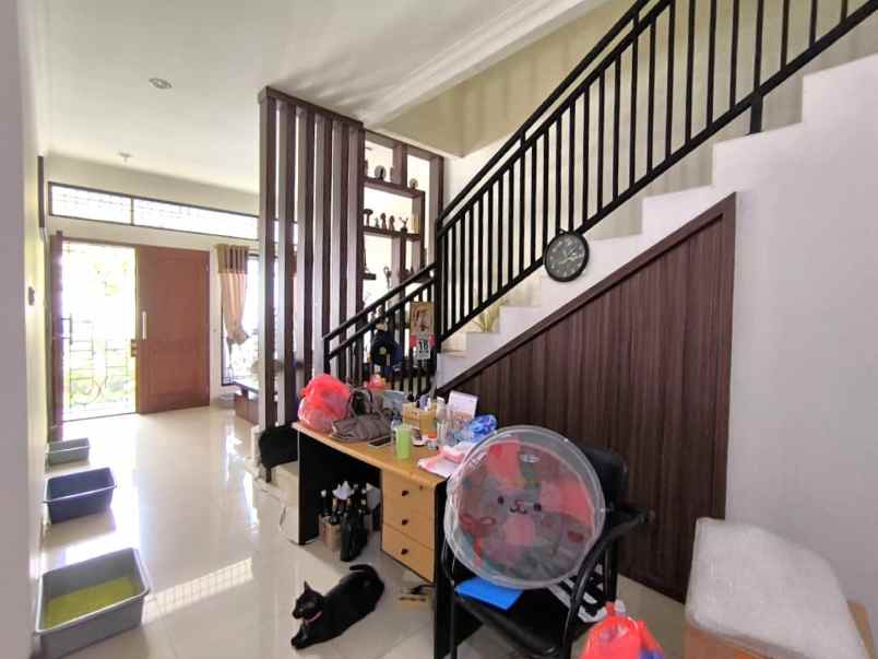 dijual rumah jalan cempaka putih tengah