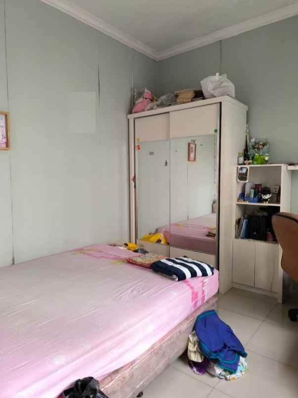 dijual rumah jalan cempaka putih tengah