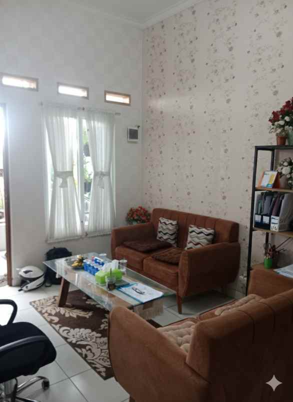 dijual rumah jalan cibodas ngamprah