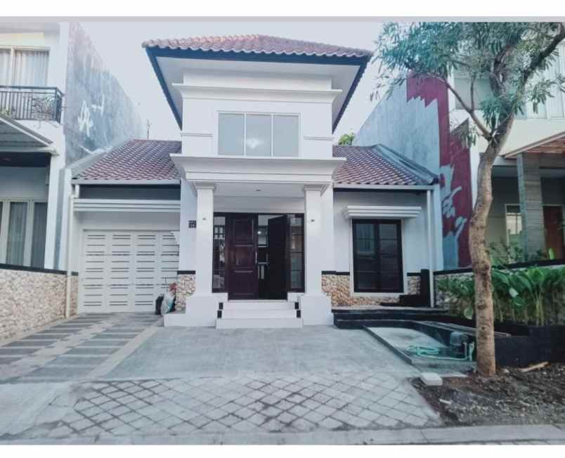 dijual rumah jalan fullerton place