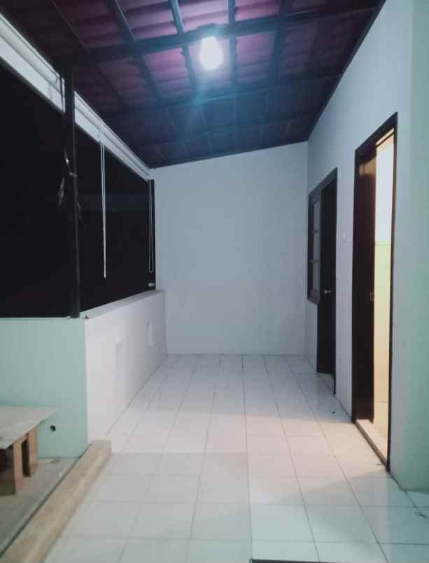 dijual rumah jalan fullerton place