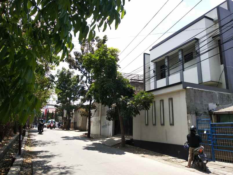 dijual rumah jalan gempol sari