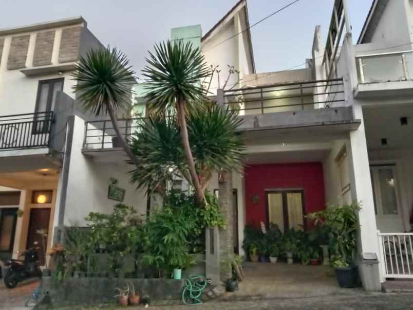 dijual rumah jalan imam bonjol