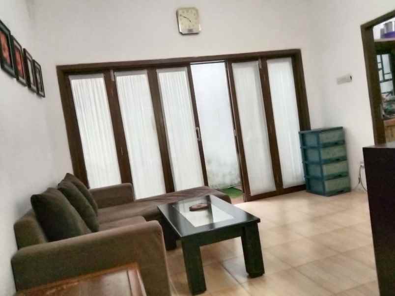 dijual rumah jalan imam bonjol