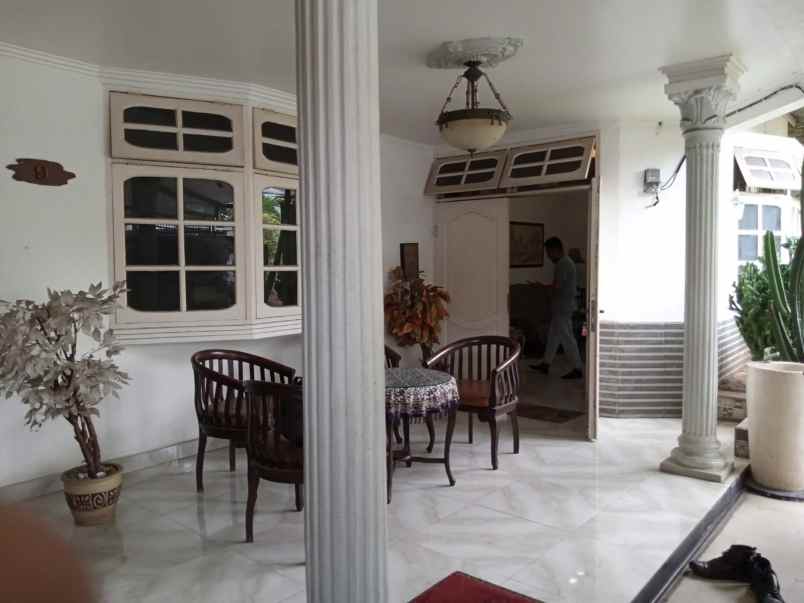 dijual rumah jalan jaticempaka