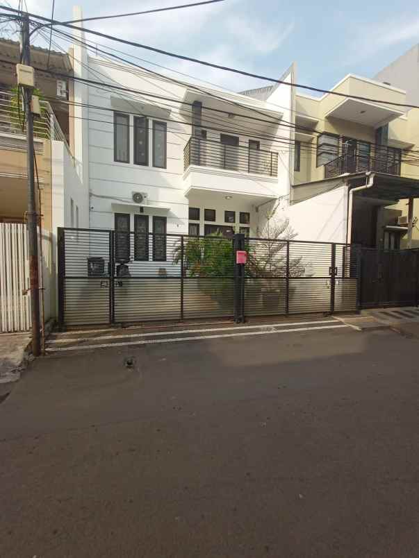 dijual rumah jalan kelapa nias kelapa