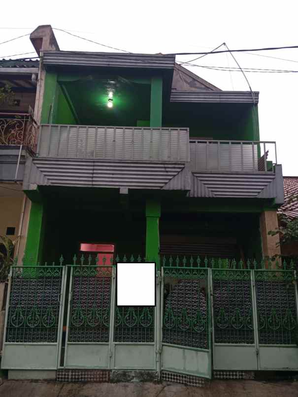 dijual rumah jalan kerkof