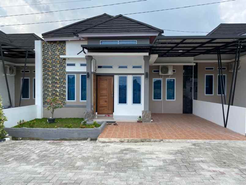 dijual rumah jalan melati stadion pekanbaru