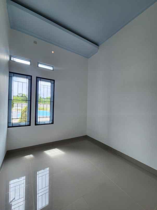 dijual rumah jalan melati stadion pekanbaru