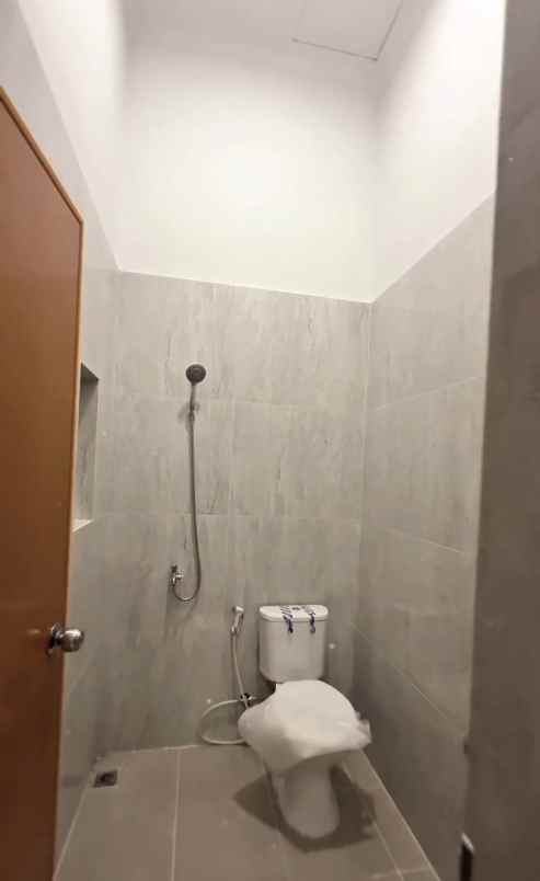 dijual rumah jalan menteng 7 denai ar