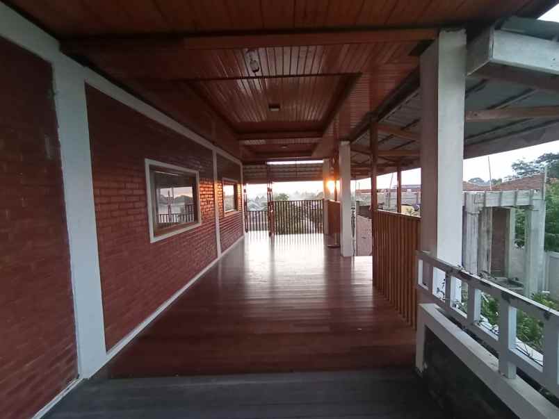 dijual rumah jalan merpati rawamakmur