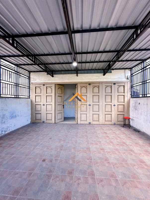 dijual rumah jalan pasar 3 krakatau