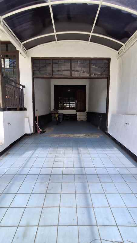 dijual rumah jalan pesantren