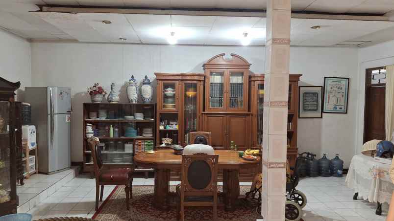 dijual rumah jalan pesantren