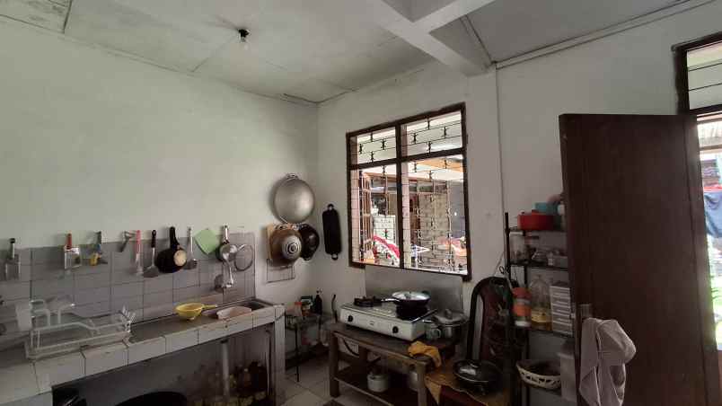 dijual rumah jalan pesantren