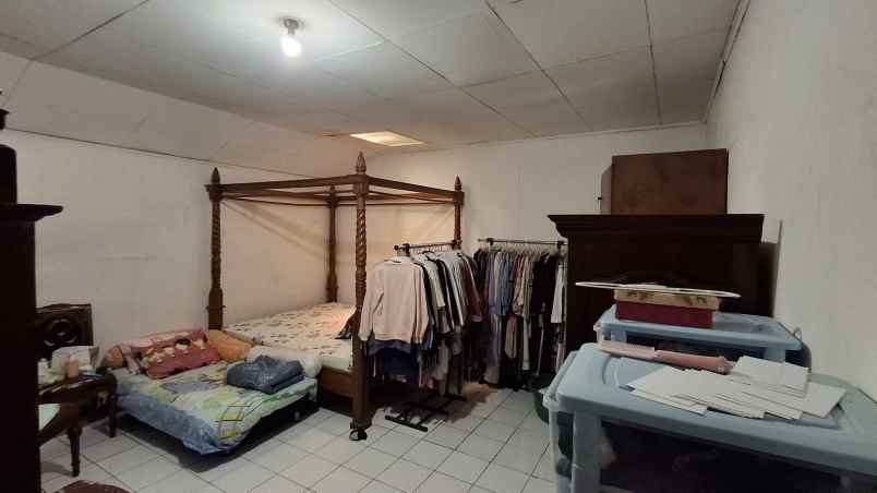 dijual rumah jalan pesantren