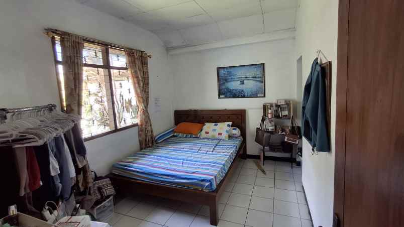 dijual rumah jalan pesantren