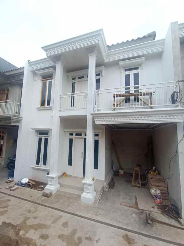 dijual rumah jalan raya ciputat komplek