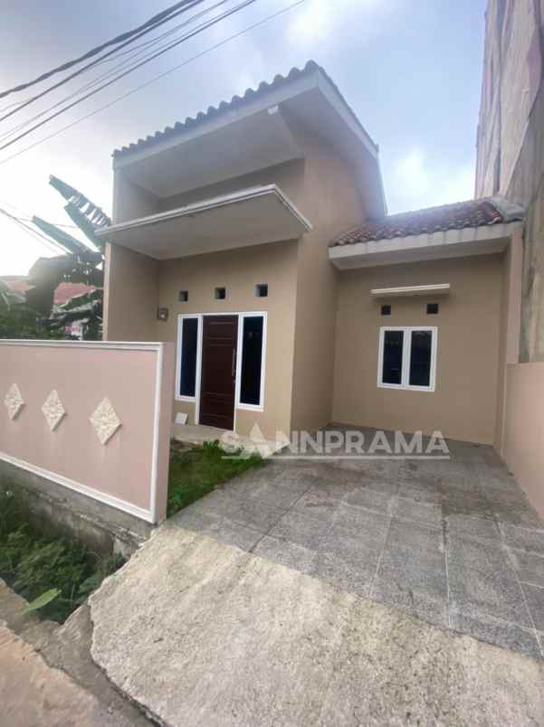 dijual rumah jalan raya gas alam