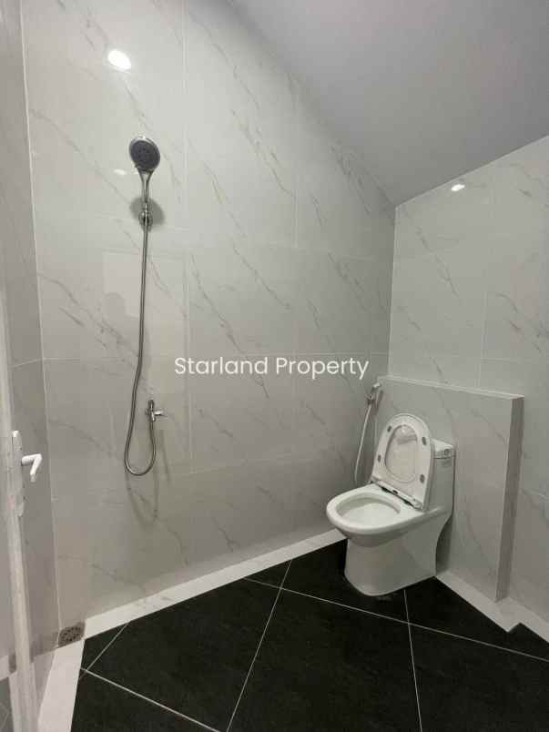 dijual rumah jalan raya joglo meruya