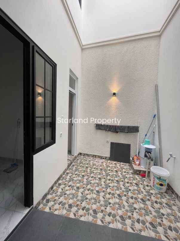 dijual rumah jalan raya joglo meruya